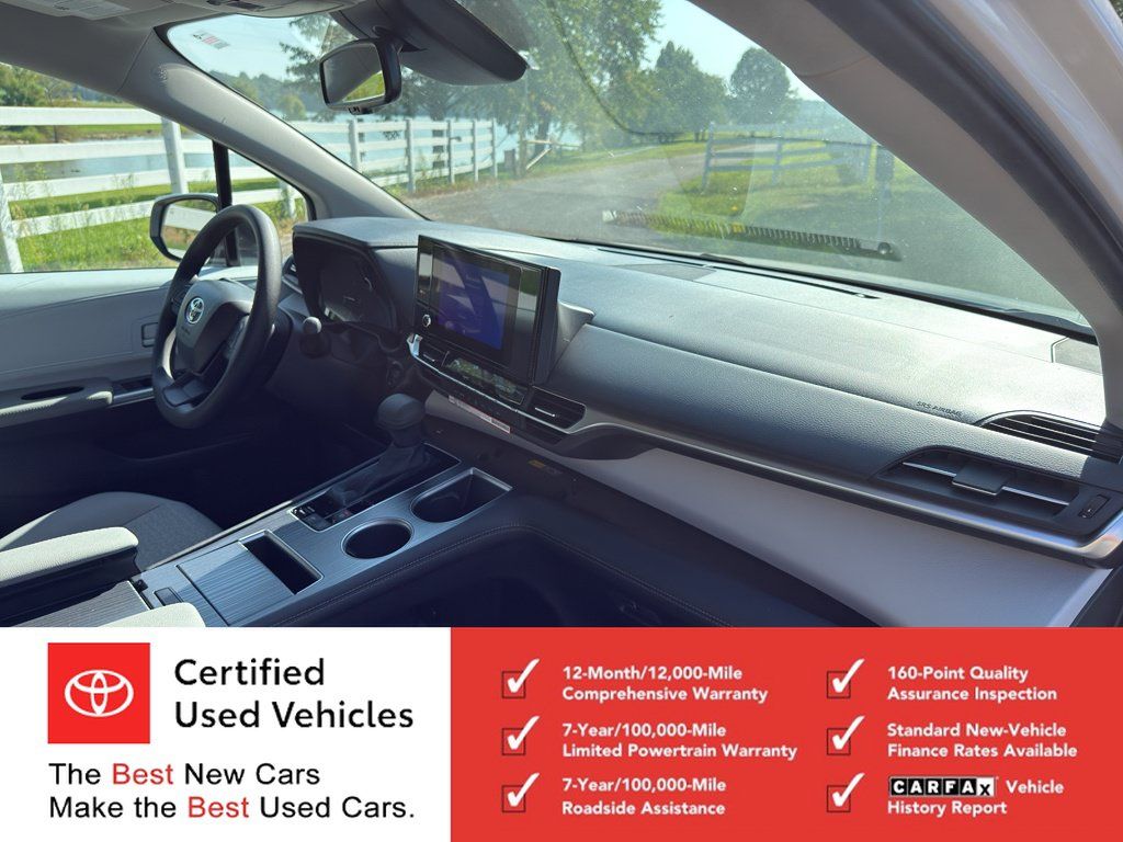 Certified 2026 Toyota Sienna LE FWD image 20