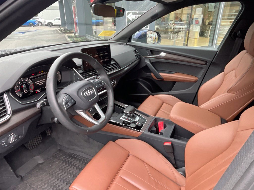 Used 2024 Audi Q5 2.0T Premium Plus w/ Premium Plus Package AWD/4WD image 9