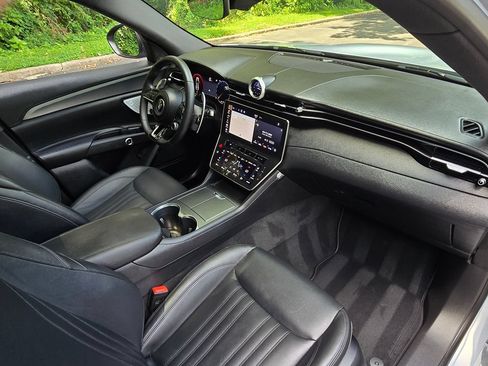 Used 2023 Maserati Grecale GT AWD/4WD image 21