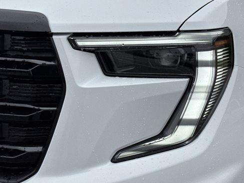 New 2026 GMC Acadia Elevation w/ Black Edition FWD image 6