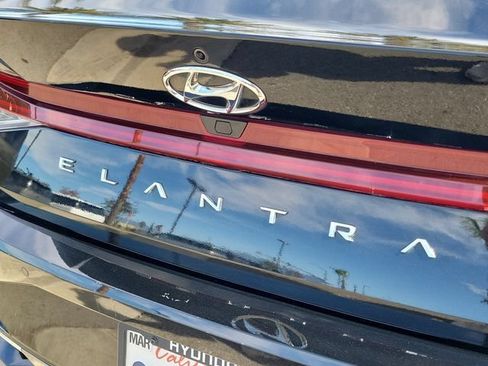 Certified 2023 Hyundai Elantra Limited FWD image 28