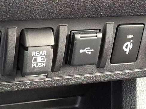 Certified 2022 Toyota Tacoma TRD Off-Road image 23