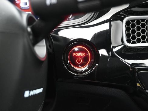 Certified 2025 Honda Civic Sport Touring image 24