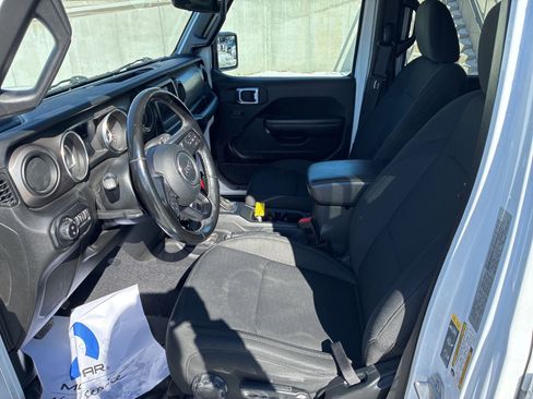 Used 2020 Jeep Gladiator Sport w/ Quick Order Package 24S image 15
