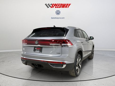 New 2026 Volkswagen Atlas Cross Sport SE AWD/4WD image 7
