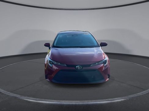 Used 2023 Toyota Corolla LE FWD image 3