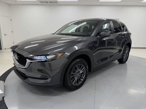 Used 2019 MAZDA CX-5 Touring image 3
