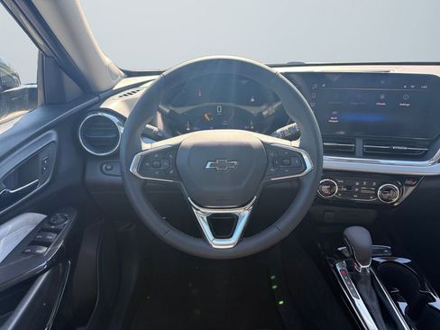 New 2026 Chevrolet Trax LT w/ Sunroof Package image 12