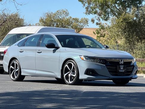 Used 2022 Honda Accord Sport image 8