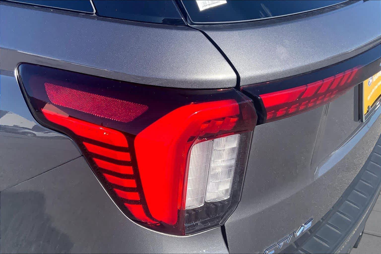 Certified 2025 Ford Explorer Active w/ Active Comfort Package RWD image 29