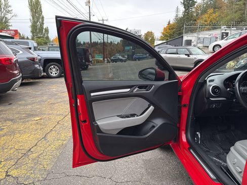 Used 2017 Audi A3 2.0T Premium w/ Convenience Package image 28