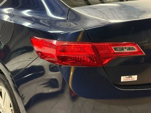 Used 2013 Acura ILX FWD image 12