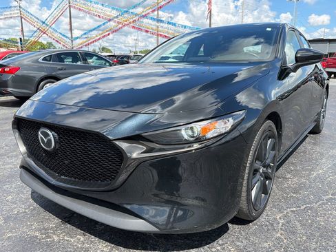 Used 2023 MAZDA MAZDA3 s FWD image 3