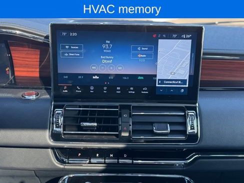 Used 2024 Lincoln Navigator L Reserve image 24
