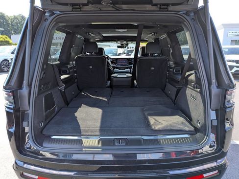Certified 2025 Jeep Grand Wagoneer Series III w/ Quick Order Packagew 28T AWD/4WD image 27