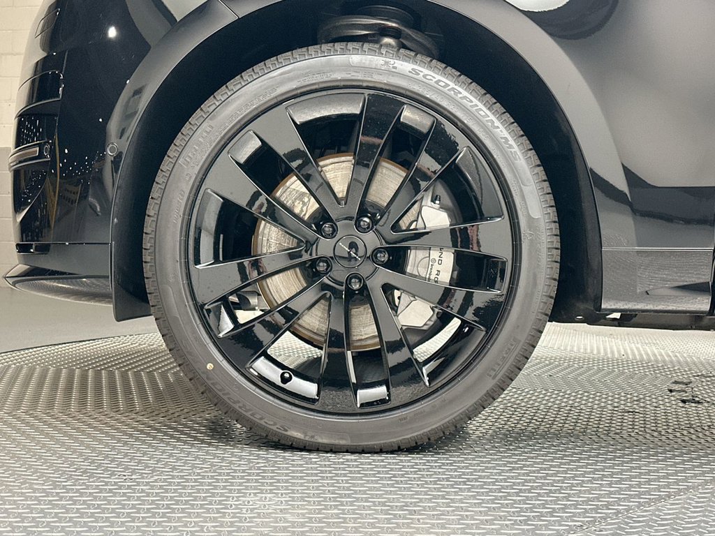 New 2027 Land Rover Range Rover Sport Dynamic SE AWD/4WD image 5