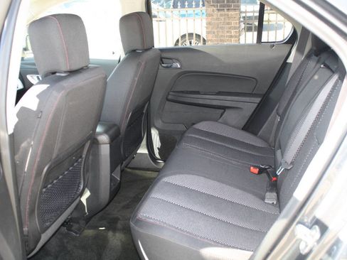 Used 2017 Chevrolet Equinox LT FWD image 8