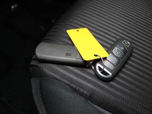 Used 2014 MAZDA MAZDA3 i Touring image 12