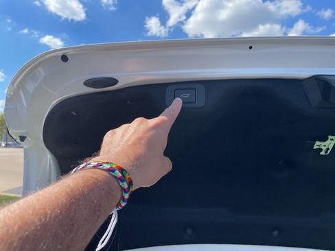 New 2025 Lexus ES 350 Ultra Luxury image 17