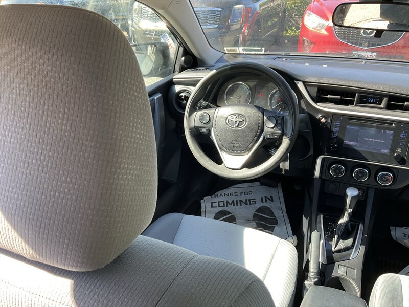 Used 2019 Toyota Corolla L FWD image 17