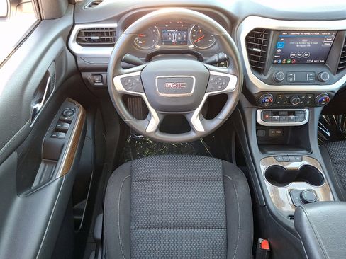 Used 2023 GMC Acadia SLE FWD image 11