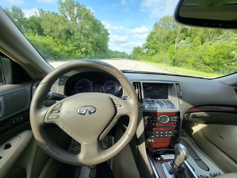 Used 2010 INFINITI G37 x Sedan w/ Premium Pkg AWD/4WD image 13