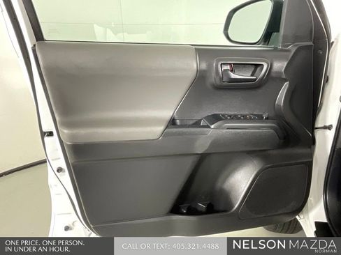 Used 2022 Toyota Tacoma SR AWD/4WD image 16
