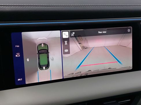 New 2026 Porsche Macan 4 Electric image 26