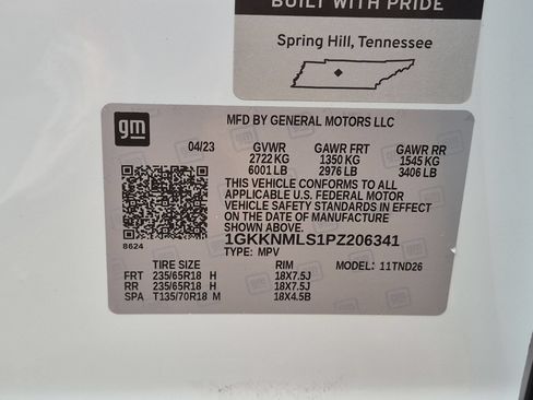 Certified 2023 GMC Acadia SLT w/ Technology Package FWD image 32