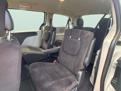 Used 2013 Dodge Grand Caravan SE FWD image 15