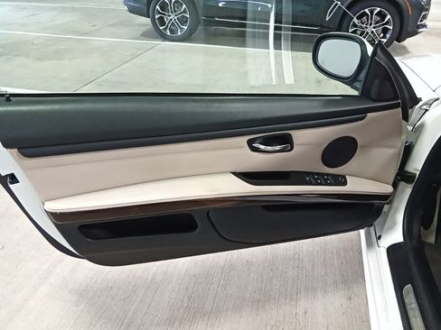 Used 2012 BMW 328i Convertible RWD image 11