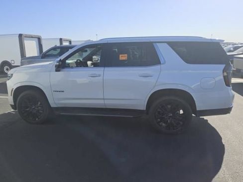 Used 2025 Chevrolet Tahoe Premier AWD/4WD image 7