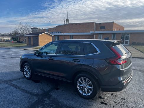 Used 2023 Honda CR-V EX-L image 5