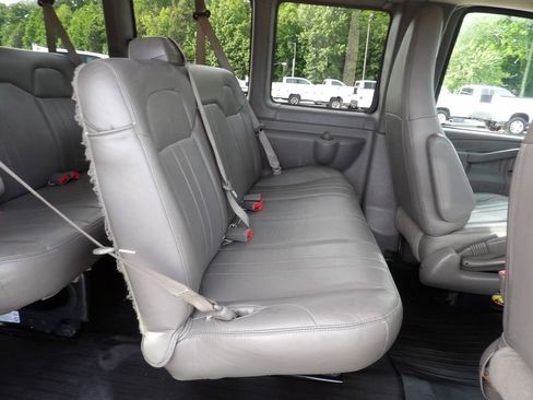 Used 2023 Chevrolet Express 3500 LS RWD image 27