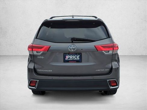 Used 2019 Toyota Highlander Limited image 6