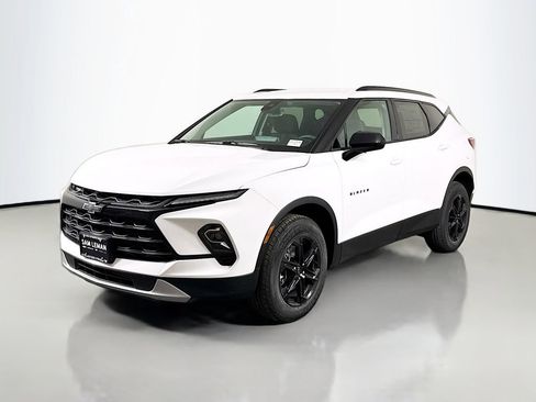 New 2026 Chevrolet Blazer LT w/ Convenience Package image 3