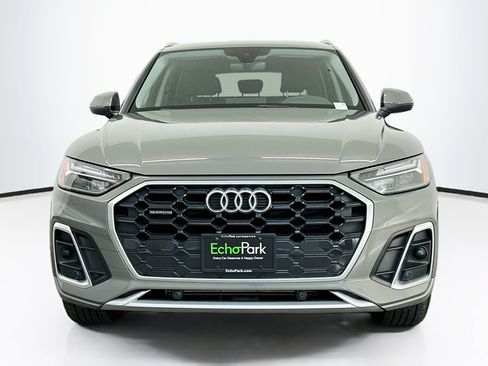 Used 2023 Audi Q5 2.0T Premium w/ Convenience Package AWD/4WD image 2