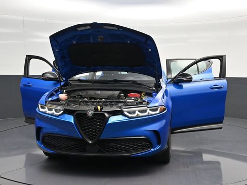 Used 2024 Alfa Romeo Tonale Veloce AWD/4WD image 39