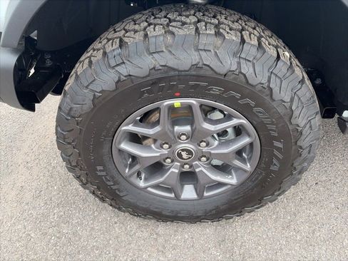 New 2025 Ford Bronco Badlands image 10