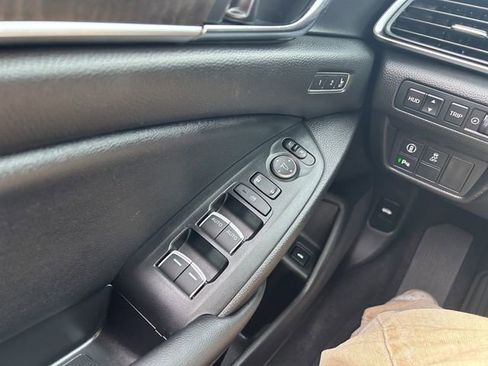 Used 2022 Honda Accord Touring image 12