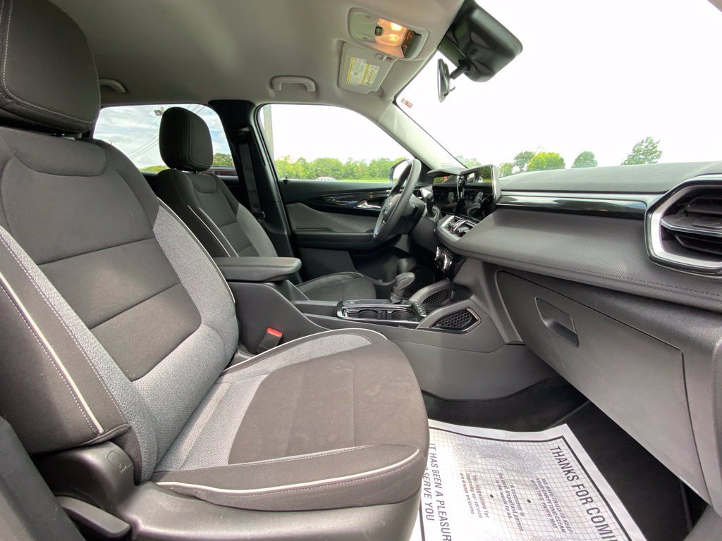 Used 2026 Chevrolet TrailBlazer LT FWD image 33