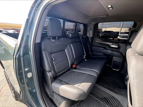 Used 2025 Chevrolet Silverado 1500 LT Trail Boss w/ Convenience Package II image 28