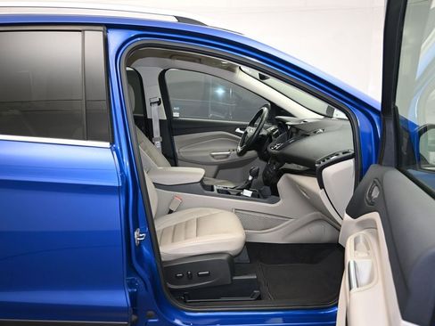 Used 2017 Ford Escape Titanium image 27