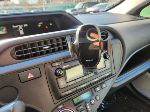 Used 2013 Toyota Prius C Two image 26