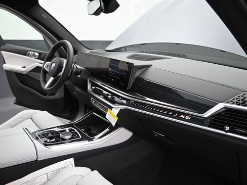 New 2026 BMW X5 xDrive50e AWD/4WD image 20
