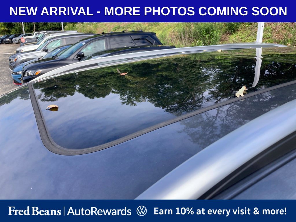 Used 2026 Volkswagen Tiguan SE AWD/4WD image 8