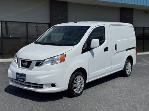 Used 2021 Nissan NV200 SV w/ Back Door Glass Package image 2
