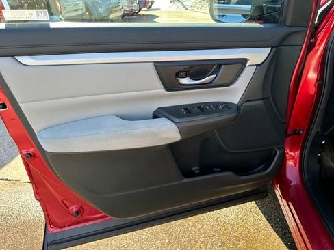 Used 2020 Honda CR-V LX image 12