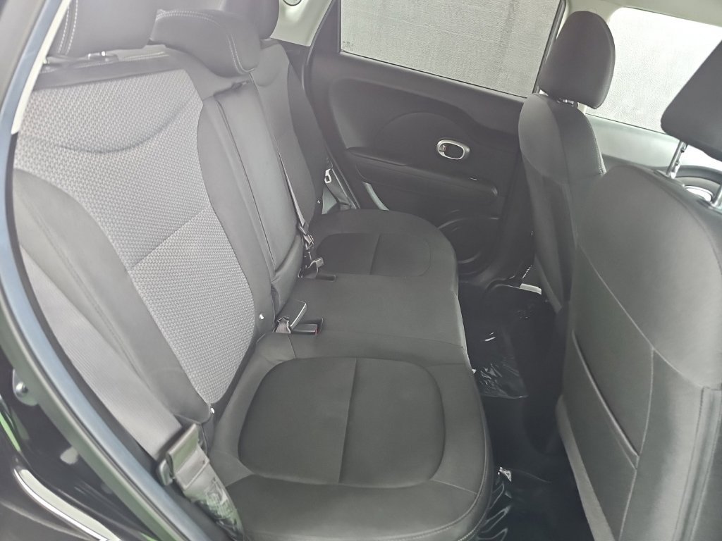 Used 2019 Kia Soul + FWD image 38