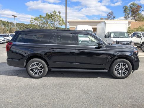 Certified 2025 Ford Expedition Max Active image 4